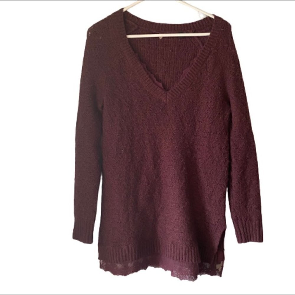 Knitted and Knotted Anthropologie Vneck Sweater